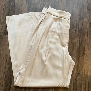 A&F Sloane Tailored Satin Pant Cream